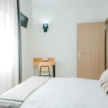 Hotel Moon Dreams