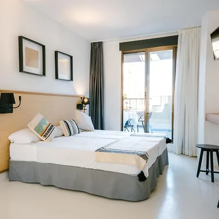 Moon Dreams Hotel 3*